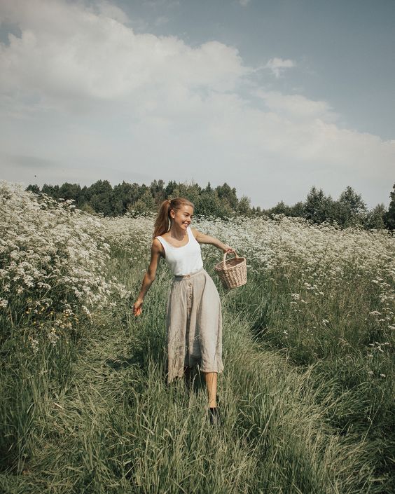 Feminine Outfit For A Meadow Walk