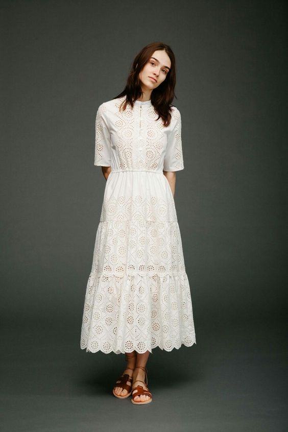 What Shoes to Wear With An Eyelet Maxi Dress