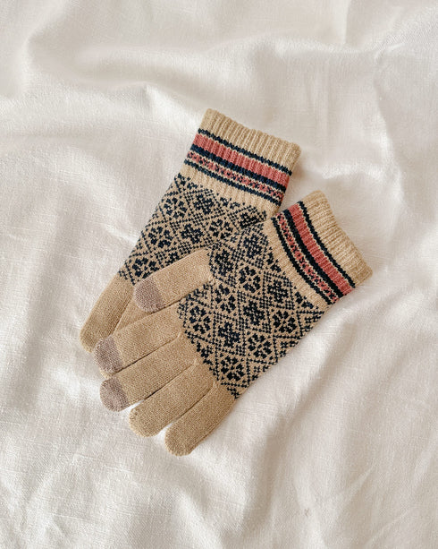 Linnea Gloves