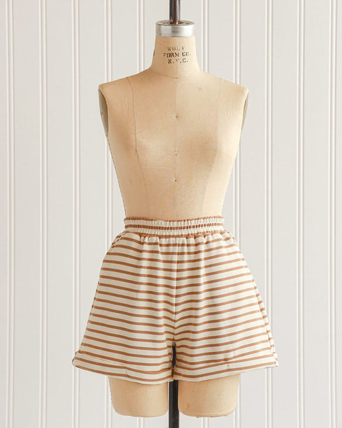 Coconut Stand Shorts