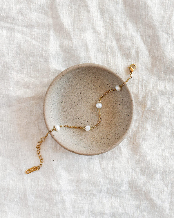 Golden Dew Bracelet