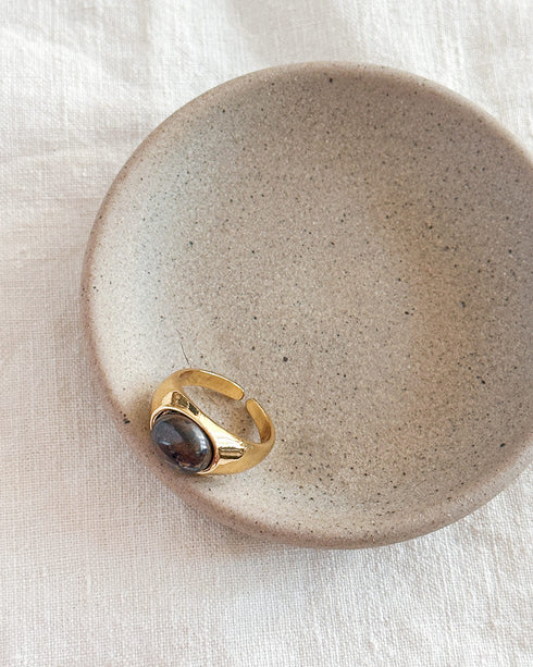 Sabine Signet Ring