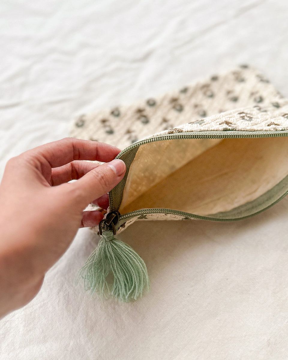 Sweet Vintage Style Accessories / Adored Vintage / Sentimental