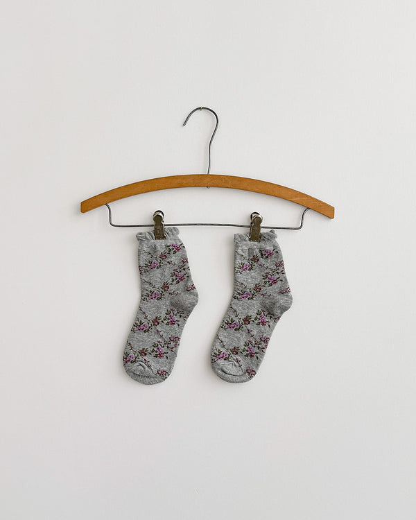 Rose Lattice Socks