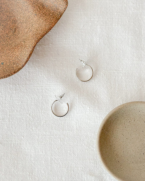 Isadora Etched Earrings - Silver