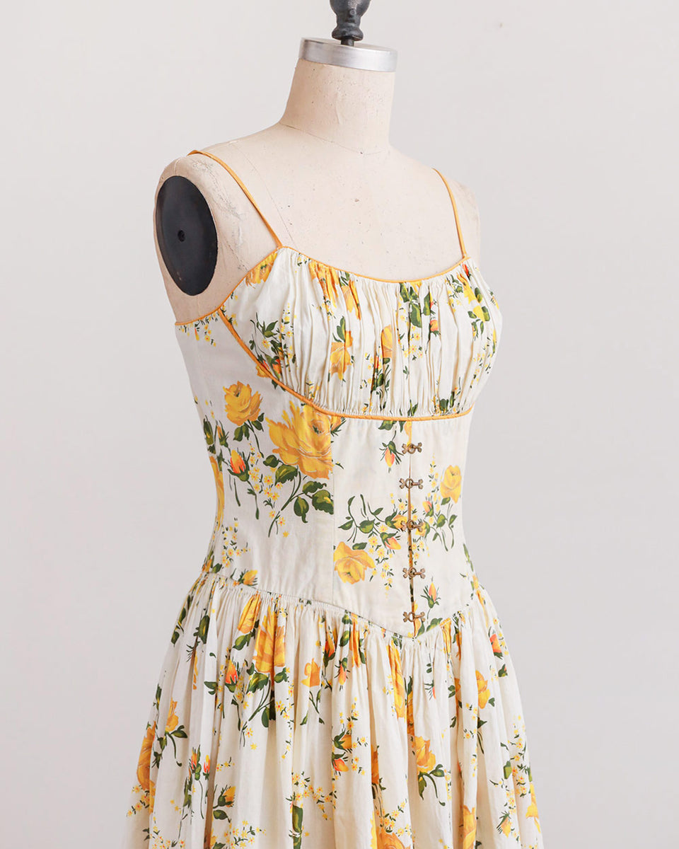 Vintage Dresses / Romantic Vintage Clothing for Women / Adored Vintage