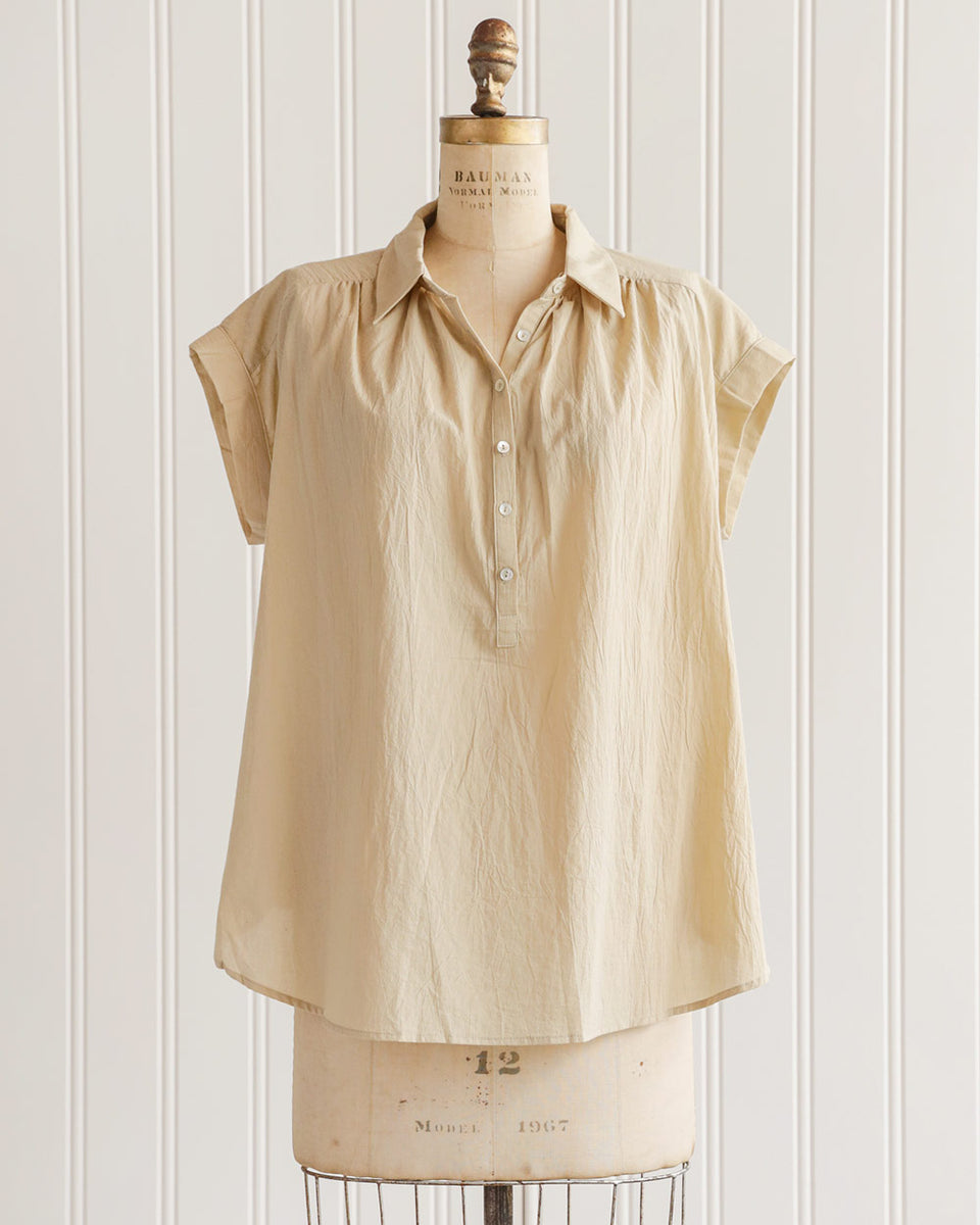 EFFORTLESS OUTLOOK WOVEN TOP
