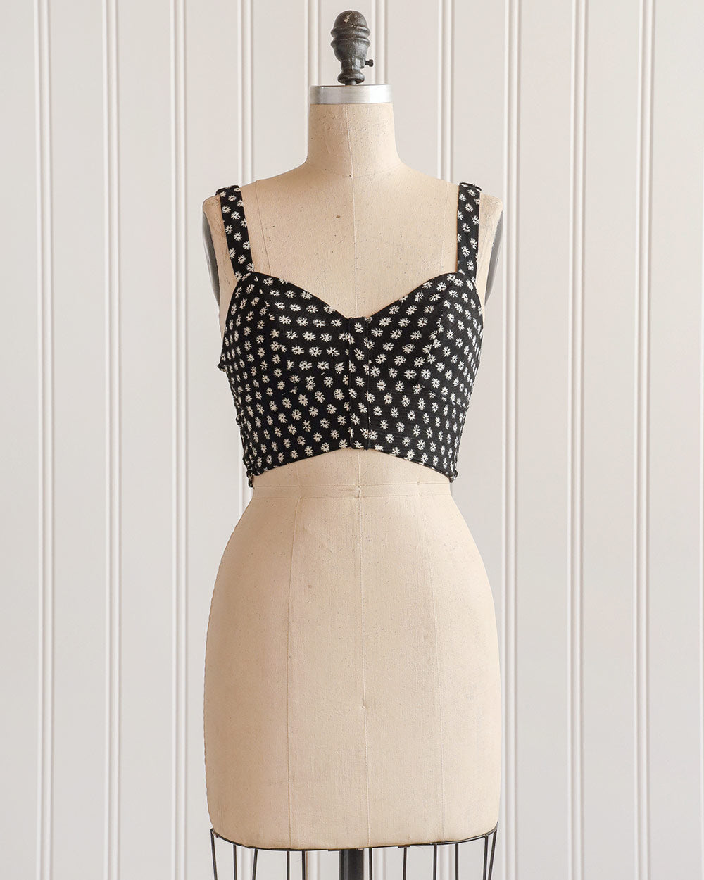 Vintage Inspired Style / Romantic Feminine Tops For Women â Adored Vintage