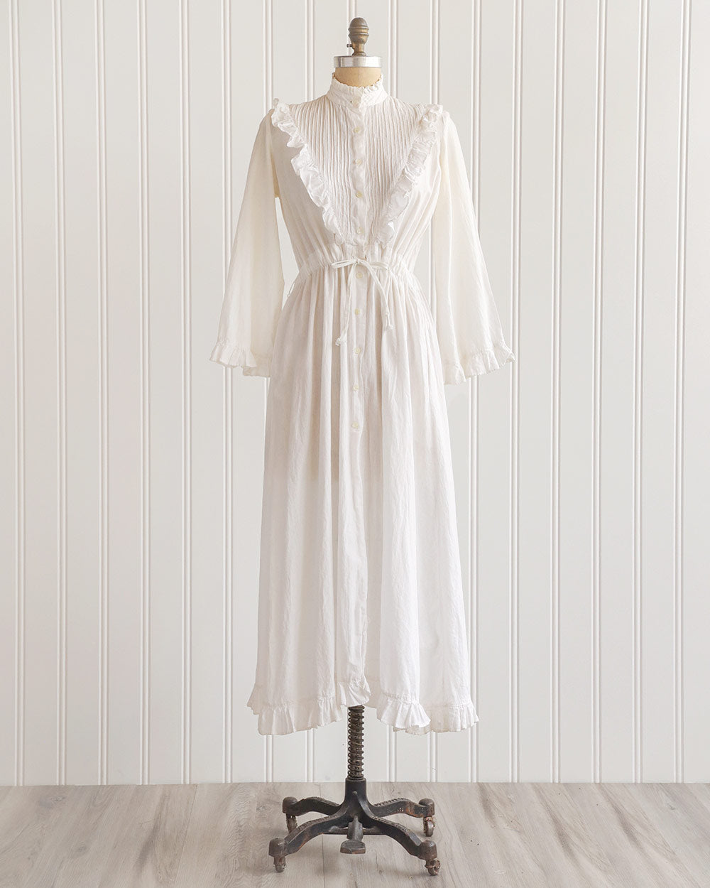 Vintage 1970s White Cotton Prairie Dress / Danced on Meadows Dress Vintage 1970s White Cotton Prairie Dress / Danced on Meadows Dress