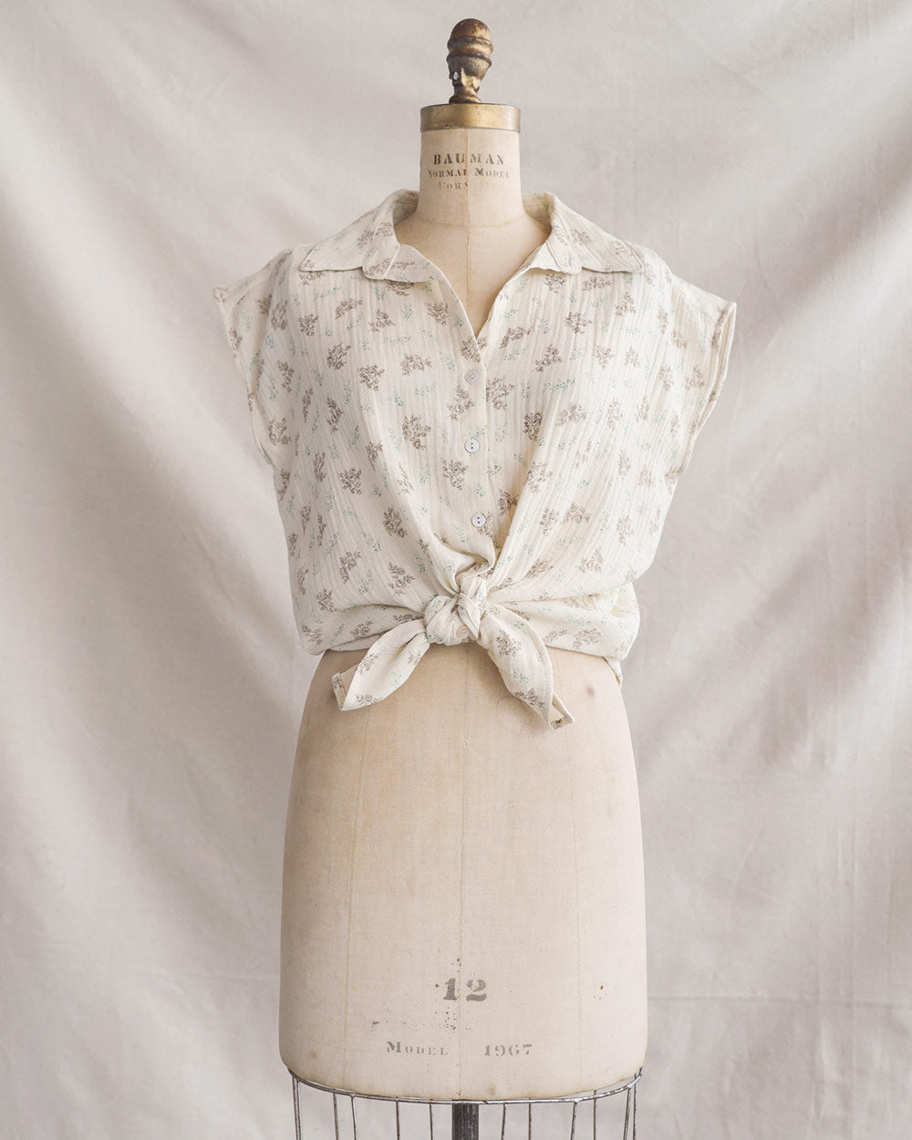 Vintage on sale inspired blouses